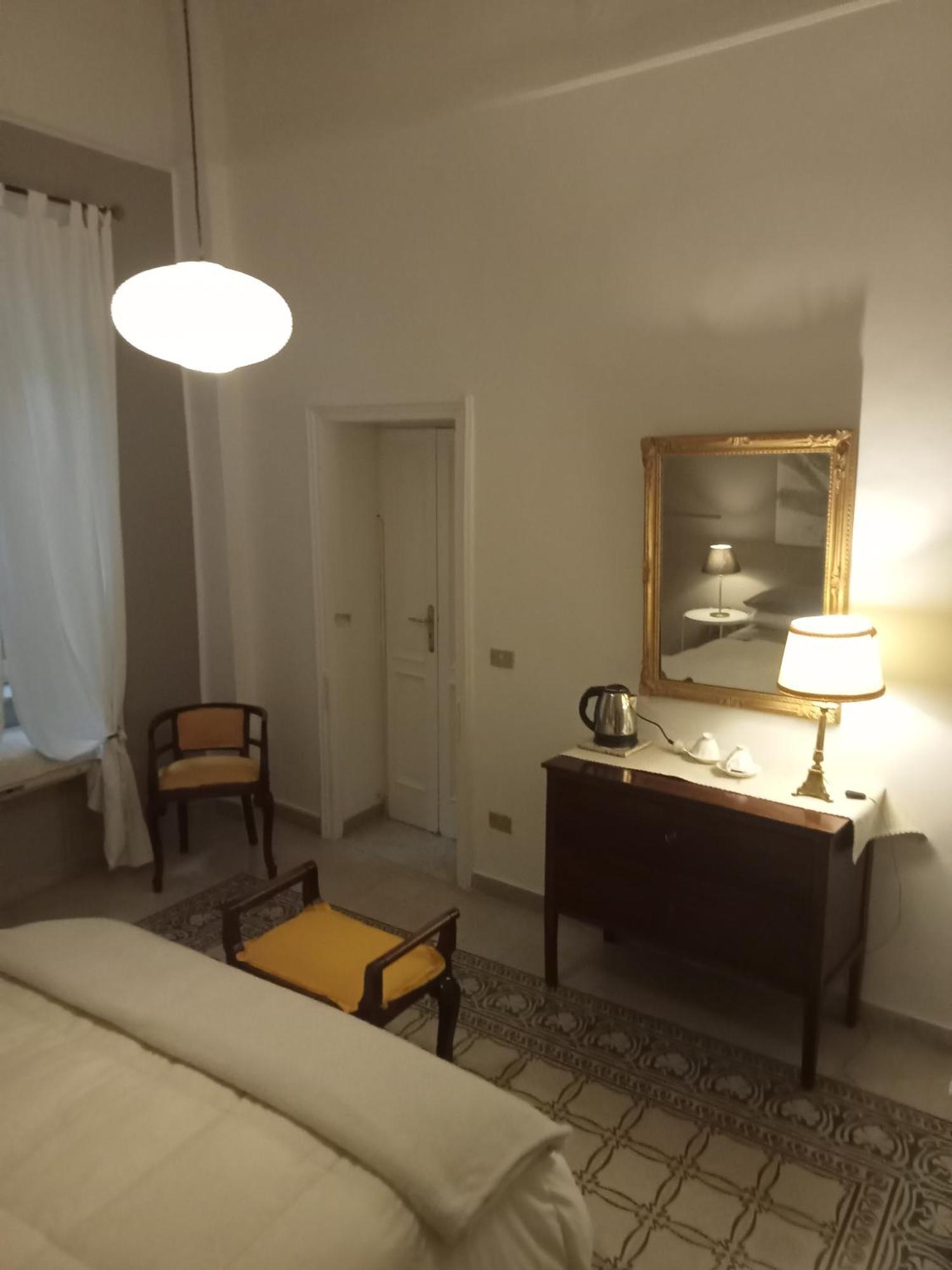 Altera Domus Bed & Breakfast Napoli Phòng bức ảnh